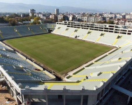 Феновете на Ботев поискаха отпуснатите 12 млн. за 