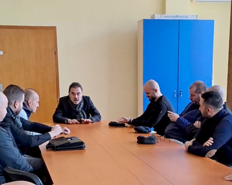 Феновете на Локомотив също поискаха средства за цялостното завършване на комплекса в парк „Лаута