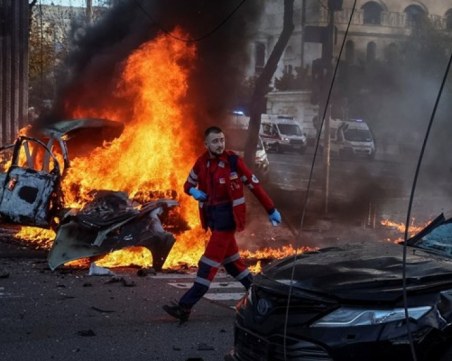 Петима души загинаха при руски ракетни удари в Украйна