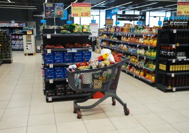 Гръцката държавата ще поема 10 от хранителните покупки на домакинствата