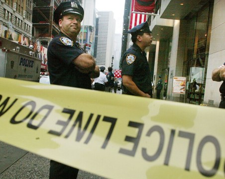 73-годишен застреля петима души в Канада