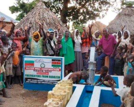 Родопчанин строи кладенци в Африка след пожар в жилището му