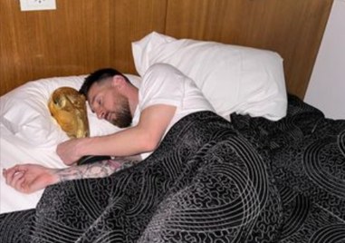 Звездата на Аржентина Лионел Меси публикува снимка в спаляната със