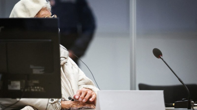 97-годишна жена беше осъдена на 2 години условно за съучастие