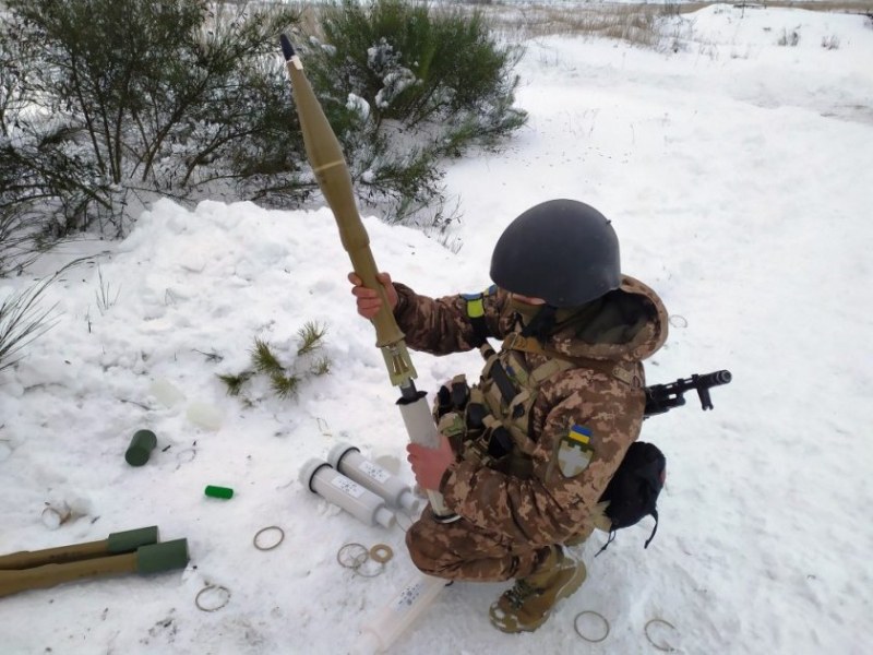 Украйна: Оборудвани сме с български противотанкови оръжия