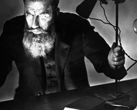 На този ден: Направена е първата рентгенова снимка, сложен е краят на разделението на Източна и Западна Германия