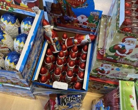 Няма повдигнато обвинение за разкритата схема с десерти за деца с изтекъл срок на годност