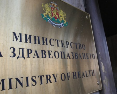 Здравните власти се самосезираха след случая с разменени бебета