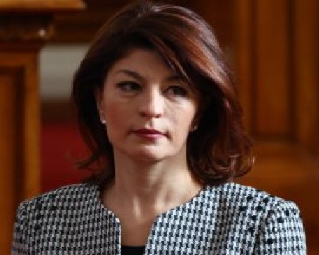 Десислава Атанасова: ПП са в делюзия, не са се срещали с никого от ръководството на ГЕРБ