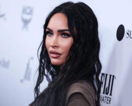 Меган Фокс отново идва в България