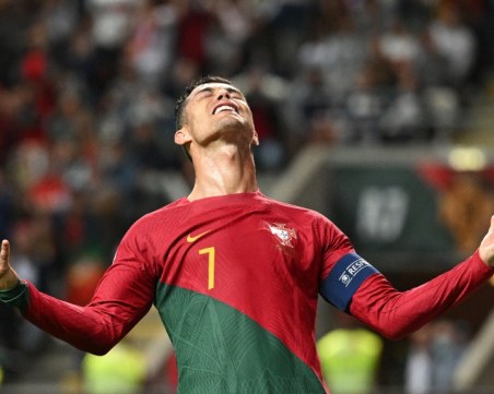 Роналдо пред сензационен договор с Ал Насър, подписва до 2030г. за над 1,2 млр. паунда