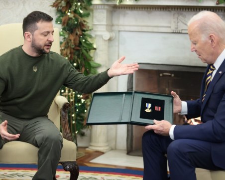 Зеленски във Вашингтон: Вашите пари са инвестиция в глобалната сигурност