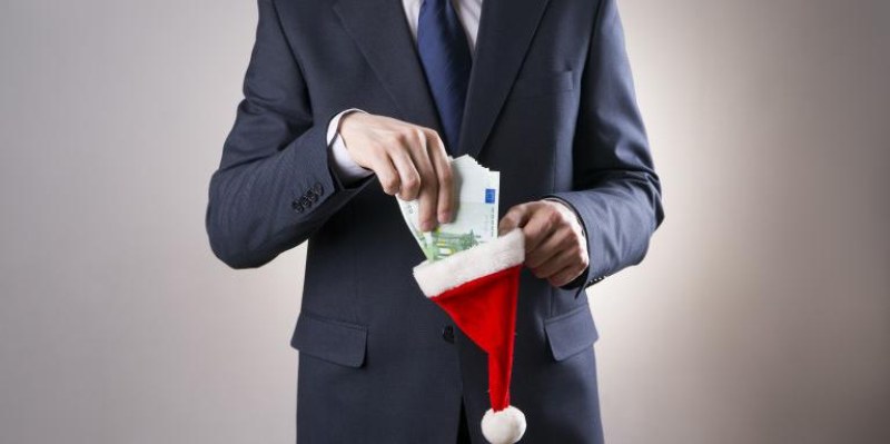 82% от работодателите смятат да дадат коледни бонуси на служителите си