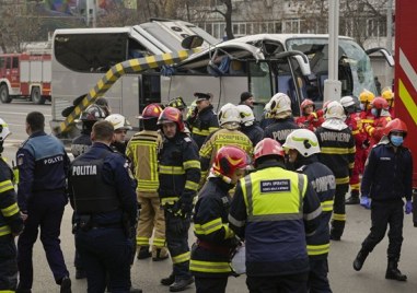 Автобус с 47 пътници от Гърция се е блъснал днес