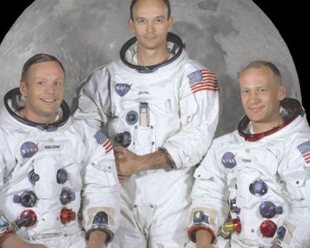 На този ден: Астронавтите на Аполо 8 излъчват Коледен телевизионен сигнал от орбитен полет около Луната