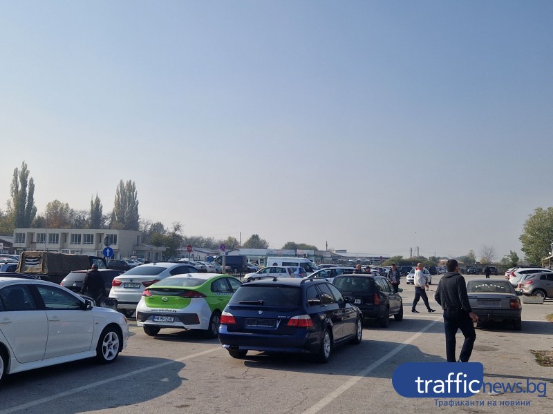 Автопаркът на Пловдив се увеличава средно с 1000 автомобила на месец, спад в регистрацията на електрички