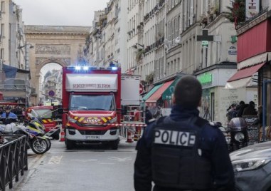 Стрелба в централната част на Париж отне живота на трима