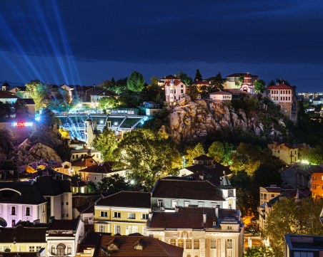 Честито Рождество Христово! Нека показваме християнска любов с делата си всеки ден!