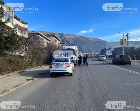 52-ма са мигрантите, открити в ремарке на камион в Карлово