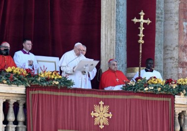 Папа Франциск отправи традиционното Рождественско послание за благословия към града
