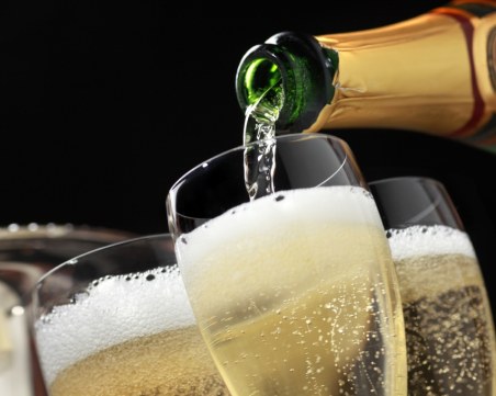 Рекордни продажби на шампанско, въпреки инфлацията
