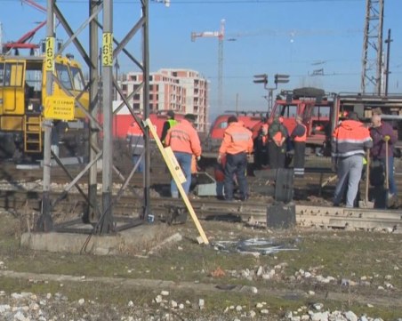 След инцидента: Възстановено е движението на влаковете в София