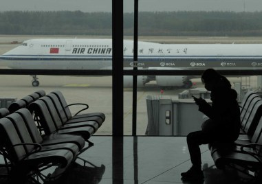Китайците побързаха да резервират пътувания в чужбина след като Пекин