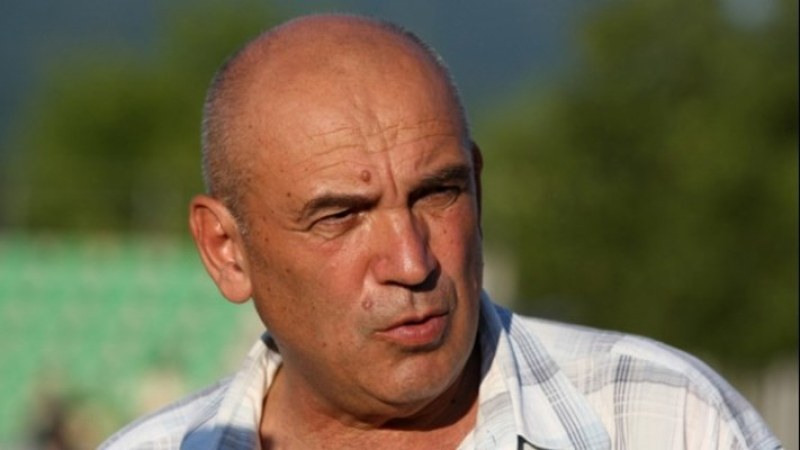 Поклонението пред легендарния треньор Георги Димитров ще бъде в Костенец
