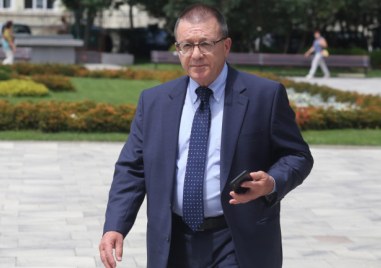 Христо Грозев е потърсен б р от българските институции не лично от