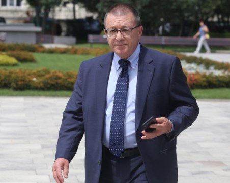 Бойко Ноев: Христо Грозев е бил потърсен от властите ни