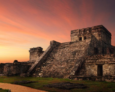 Изследователи откриха древна цивилизация на маите на 2000 години