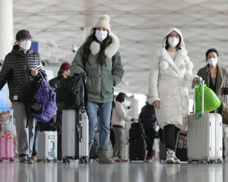 Още една държава ще тества пътуващите от Китай за COVID