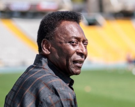 Отиде си Кралят на футбола Пеле