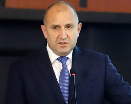 Радев връчва втория мандат на 3 януари