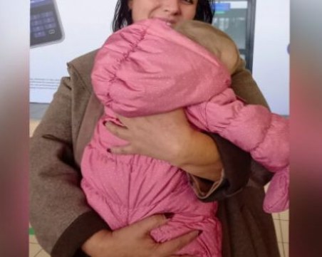 Българчето, родено едва 620 грама и изоставено в Украйна, посреща празниците у нас