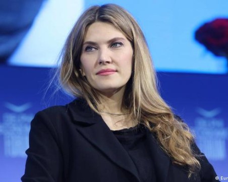 Гръцките власти искат Панама да провери паричните преводи в сметката на Ева Кайли от Катар