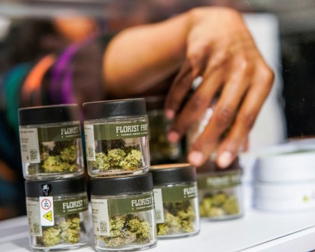 Отвориха магазин за марихуана в Ню Йорк