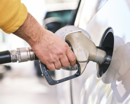 Зареждаме гориво с отстъпка от 25 ст. за последно на 31 декември