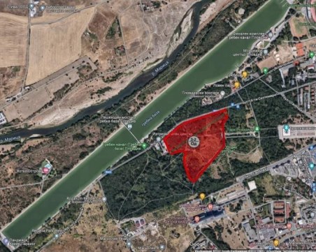 Зико се среща със собствениците на имота от 81 дка край Гребната база