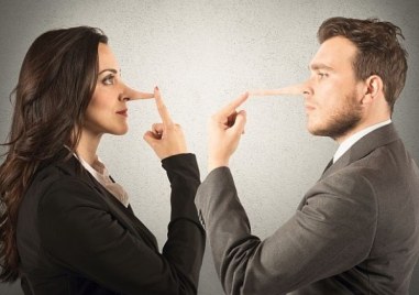 Хиляди хора по цял свят ги смятат за модели за