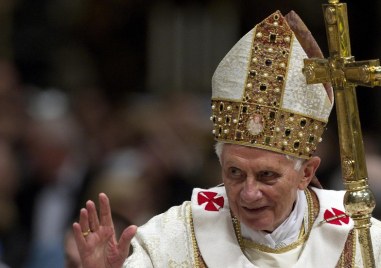 На 95 годишна възраст почина бившият папа Бенедикт XVI предадоха Ройтерс