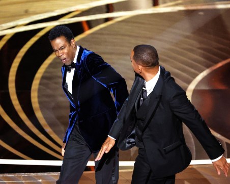 Най-запомнящите се звездни скандали за 2022 година