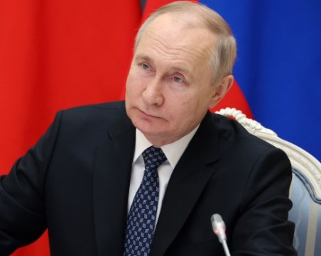 Путин в новогодишната си реч: Историческата правота е на наша страна