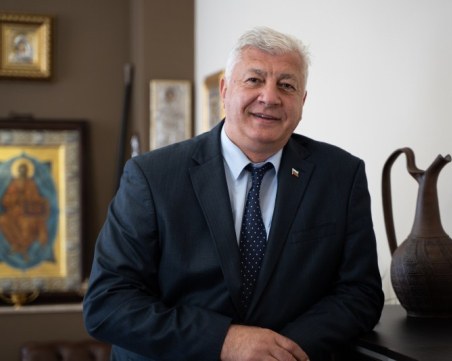 Здравко Димитров честити на пловдивчани новата 2023г.