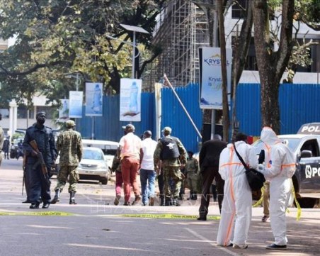 Блъсканица заради заря причини смъртта на няколко души в Уганда