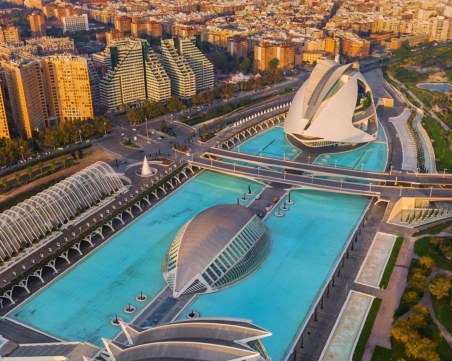 Градският транспорт във Валенсия става безплатен за всички под 30 години