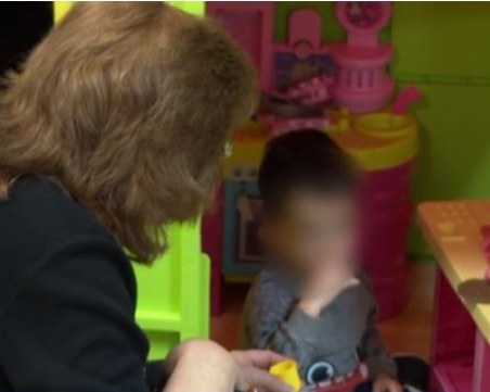 3-годишно дете се пребори за живота си и получи шанс да има семейство