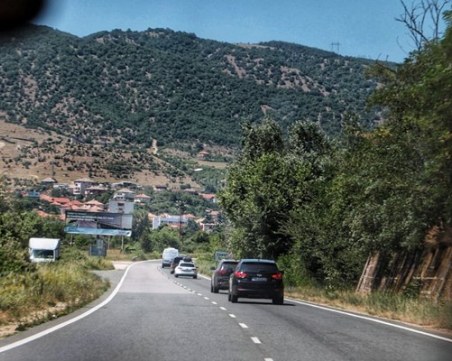 Подпийнал шофьор предизвика катастрофа в района на Кресненското дефиле