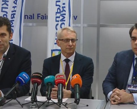 Пореден опит - Акад. Денков отива на 