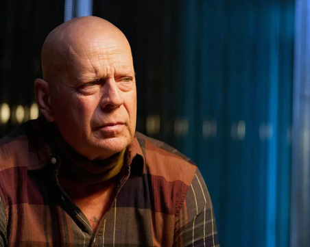 Последната версия: Удар от снаряд отнема говора на Брус Уилис